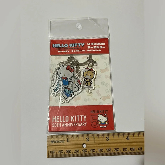 Sanrio Hello Kitty 50th anniversary Keychain - Picture 4 of 5